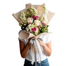 Premium Beyaz ve Pembe Gül Buketi – Bodrum Aynı Gün Teslim